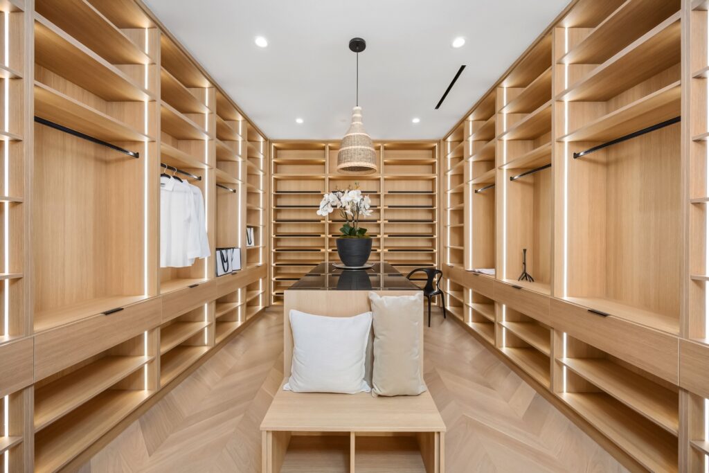 Custom Closet Cabinetry & Shelving in Utah - Woodcraft Mill & Cabinet ...
